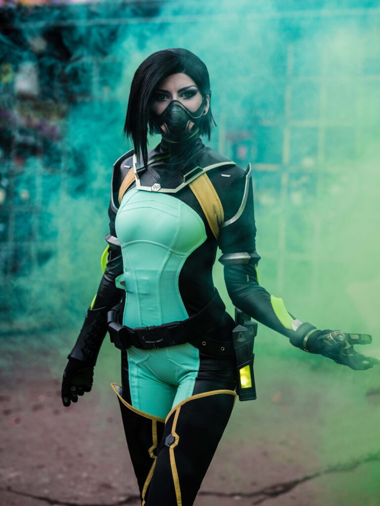 Viper Valorant – Cosplay Showcase – CreativeMod